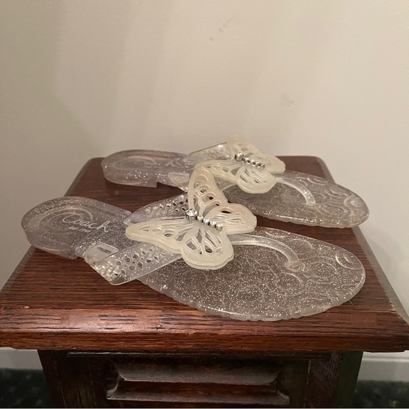 Y2K Coach Silver Sparkle Jelly Butterfly Embellished Flip Flop Sandals - Picture 5 of 8